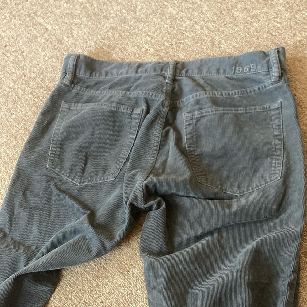 Gap Men's Gray Corduroy Jeans - Picture 9 of 9
